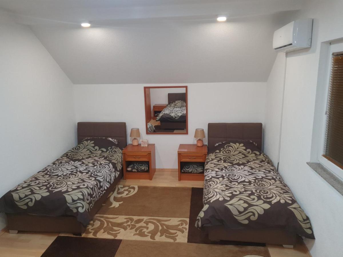 House Apartment Azra Сараево Экстерьер фото