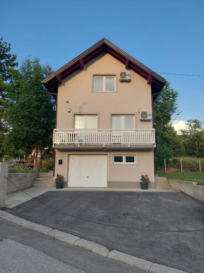 House Apartment Azra Сараево Экстерьер фото